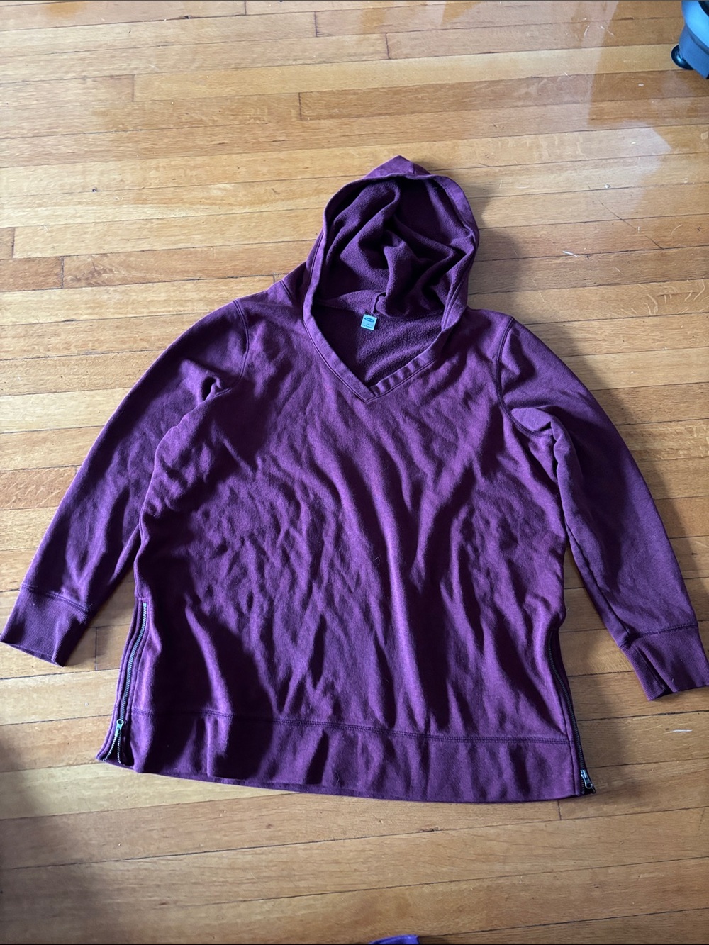 Old Navy Women's Hooded V-Neck Sweater in Plum